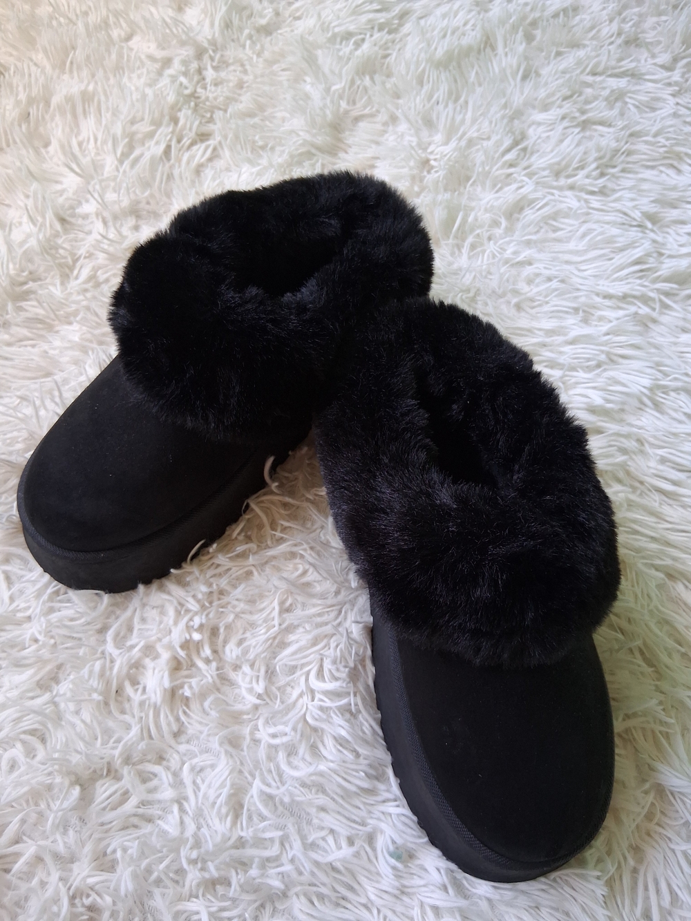 Fashion Nova Black Faux Fur Slide Slippers